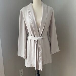 Babaton Kahlo robe blazer kimono style size XS 3/4 sleeves tie waist bone color